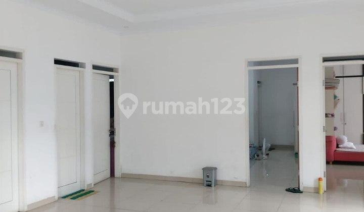 ruang keluarga rumah bagus dago pandawa dekat