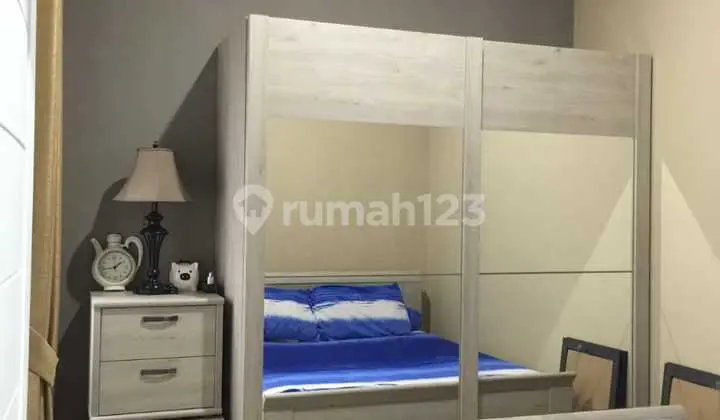 kamar tidur rumah bagus minimalis 2 lantai