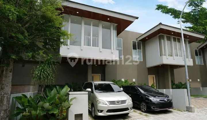 tampak depan forest cerme evergreen valley