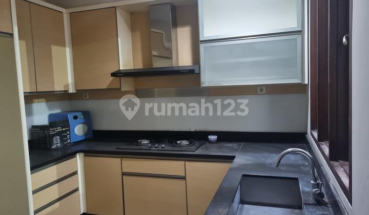 dapur rumah 2 lantai bagus semi