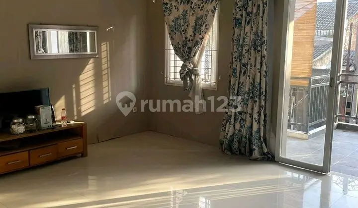 ruang keluarga dijual cepat rumah minimalis rapi