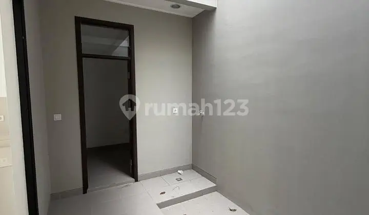 backyard bisa kpr rumah pik2 6x15