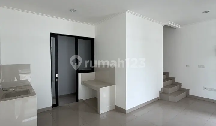 ruang keluarga bisa kpr rumah pik2 6x10