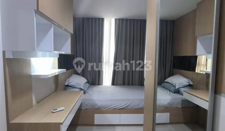 kamar tidur sewa apartemen gold coast pik