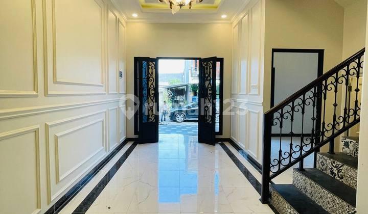 ruang makan rumah siap huni akses mobil