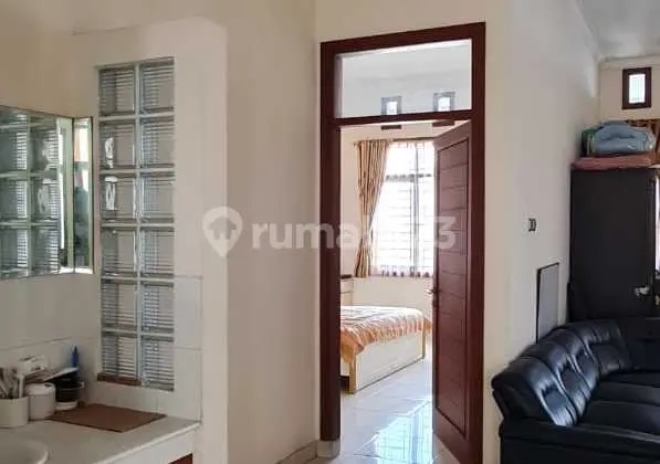 foto lainnya full furnished, rumah, 2 lantai,