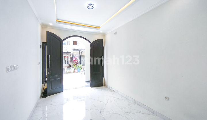 ruang tamu rumah hadap timur 15 menit