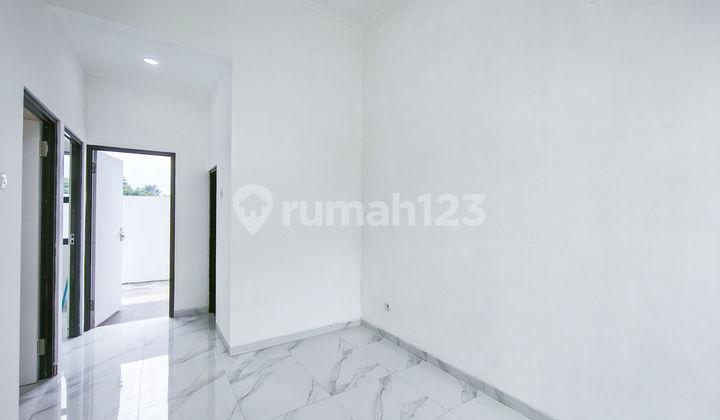 ruang tamu rumah 5 mnt ke mall