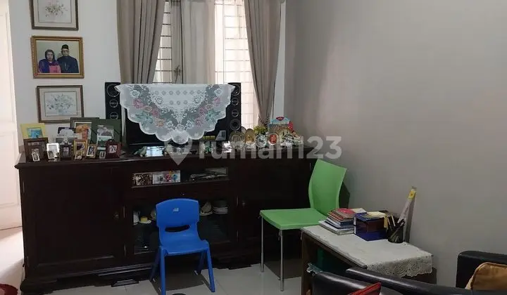 ruang keluarga rumah 1,5lantai mutiara bogor raya