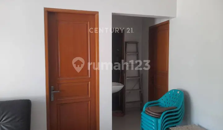 kamar tidur rumah dekat pusat kota di