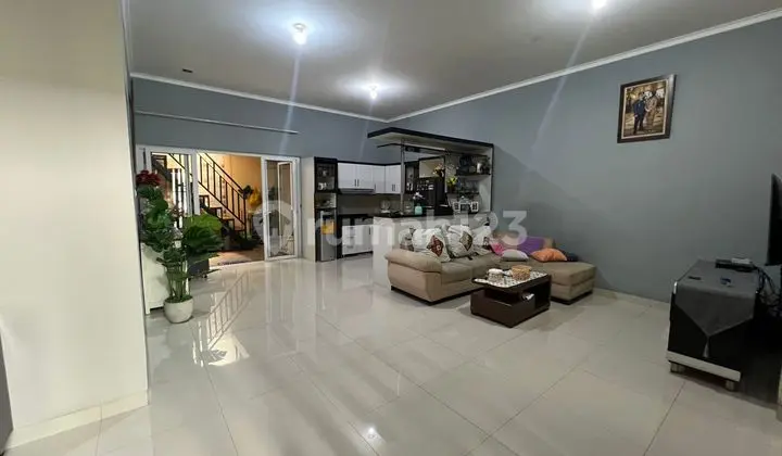ruang keluarga rumah cantik nusa indah residence