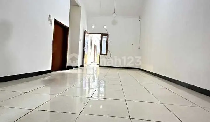 foto lainnya dijual rumah 1,5 lantai di