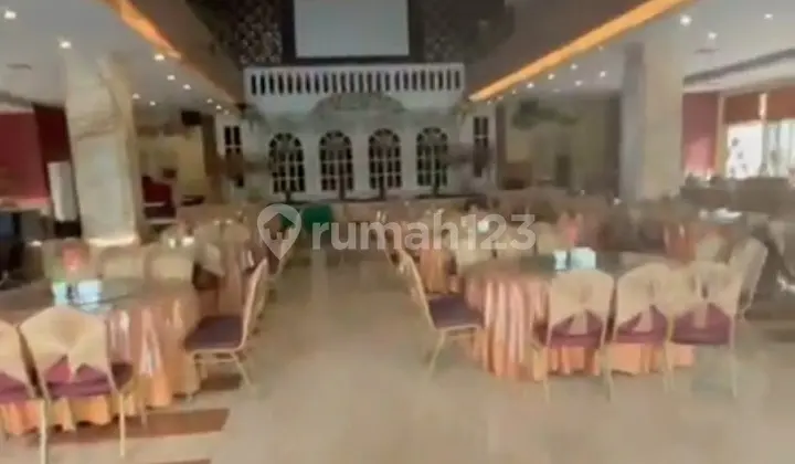 ruang makan dijual / disewakan 2174 m2