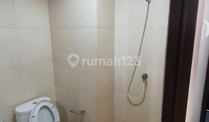 kamar mandi apartemen elvis tower jababeka cikarang