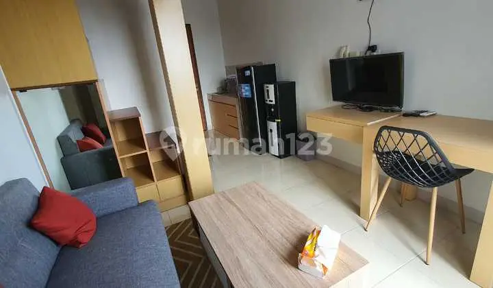 dapur apartemen dave studio mezzanine dekat