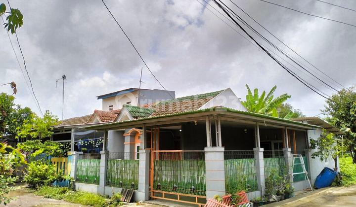 tampak depan rumah murah siap huni huk