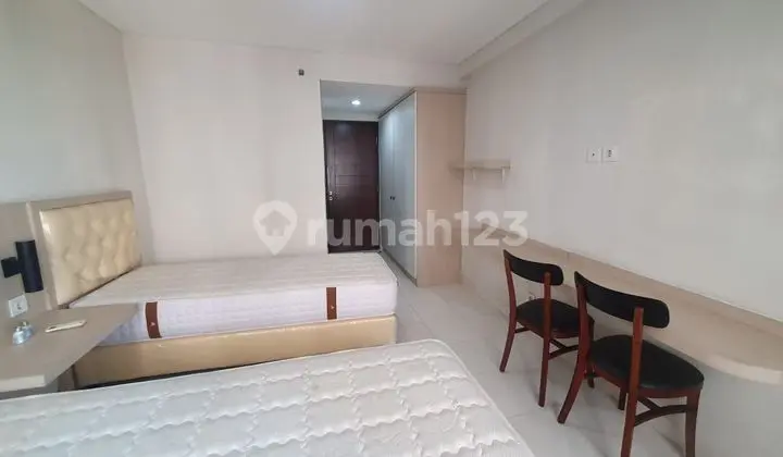 kamar tidur apartemen elvis tower jababeka cikarang