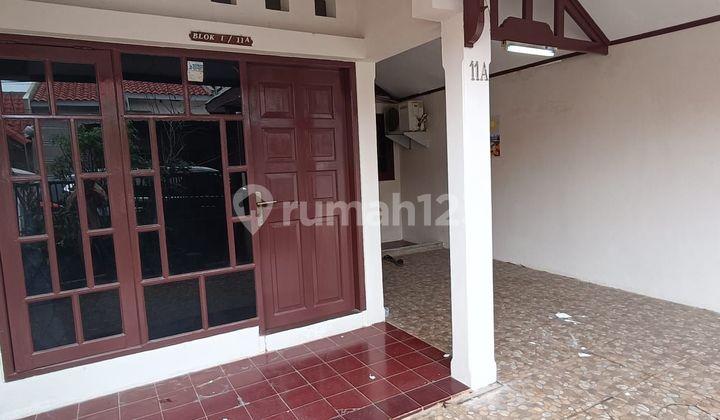 tampak depan rumah murah 1,5 lantai, perum