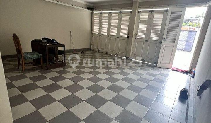 garasi/carport hunian exclusive di kawasan strategis