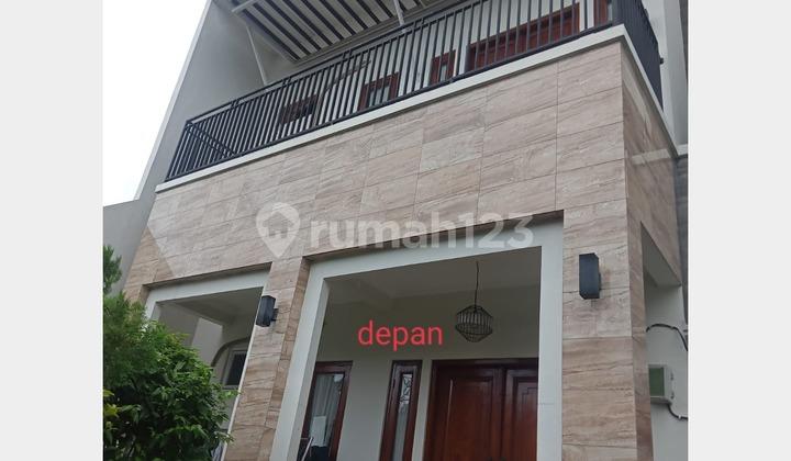 tampak depan dijual rumah di komplek peruri