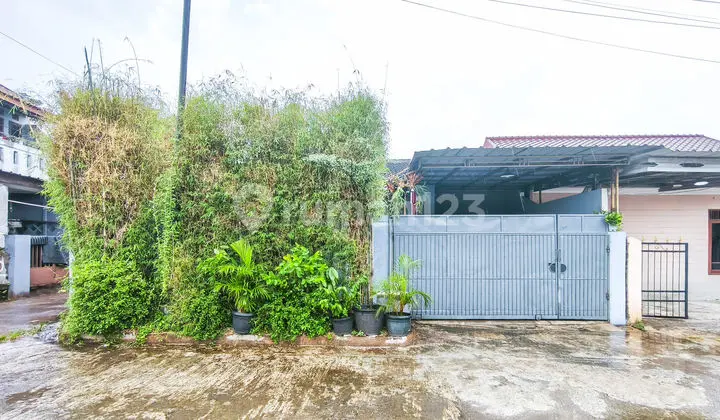 tampak depan rumah lt 134 strategis 14