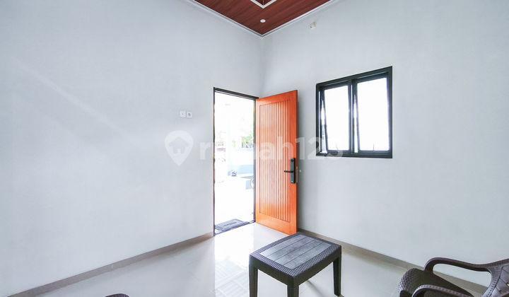 ruang tamu rumah hook 15 menit ke
