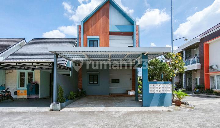 tampak depan rumah hook 15 menit ke