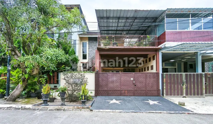 tampak depan rumah hadap timur 10 menit