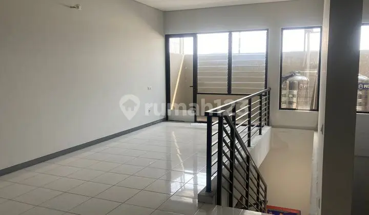 foto lainnya ruko bagus 3 lantai siap
