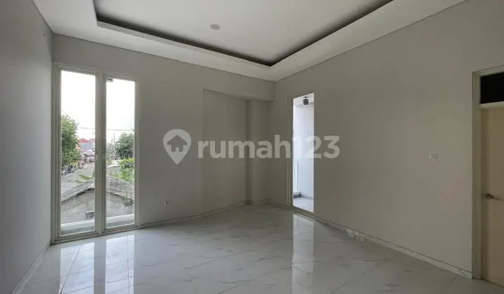 kamar tidur rumah modern bagus shm di