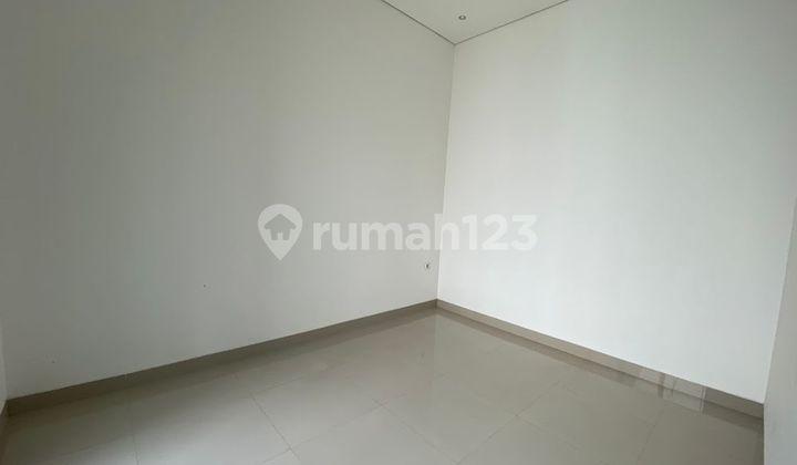 ruang tamu rumah 10 menit ke trans