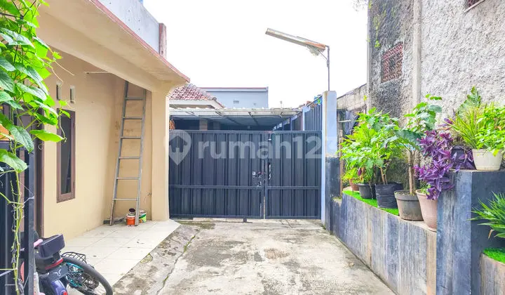 tampak depan rumah tanah luas 1 lt