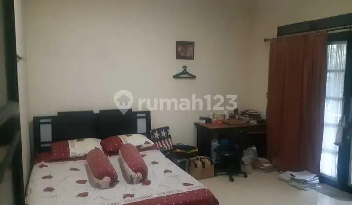 kamar tidur rumah mutiara sentul dijual cepat