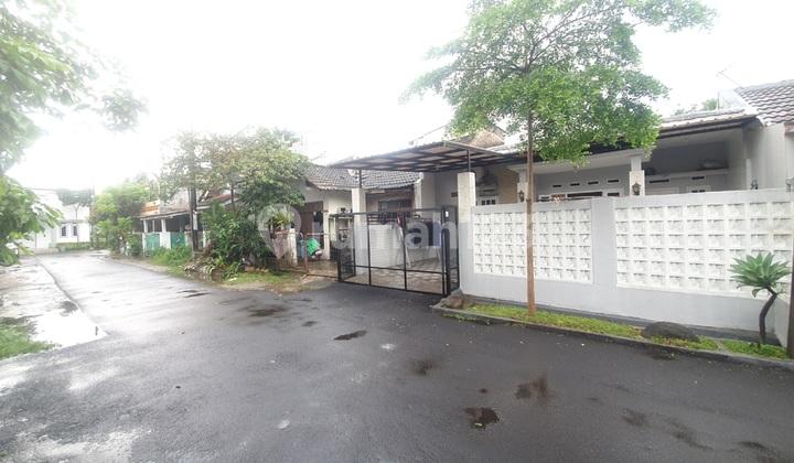 tampak depan rumah sejuk.asri di perumahan ciomas