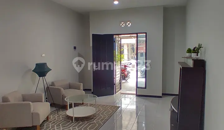 ruang tamu dijual rumah minimalis modern dekat