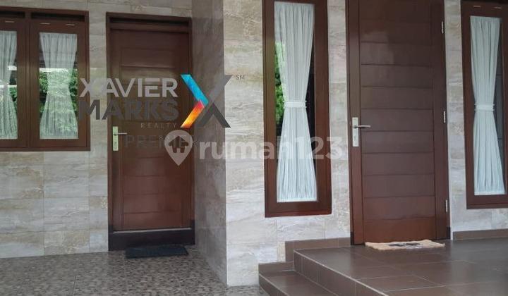 garasi/carport dijual rumah cantik minimalis 2lt