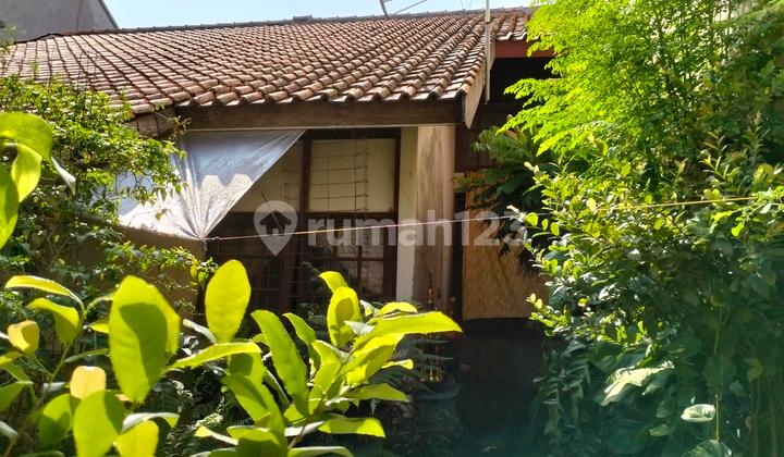 tampak depan rumah tua jl. pangeret ujung