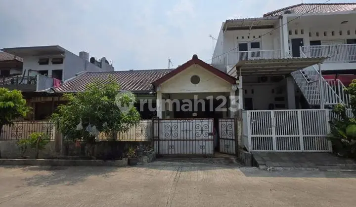 tampak depan dijual rumah di delta pekayon