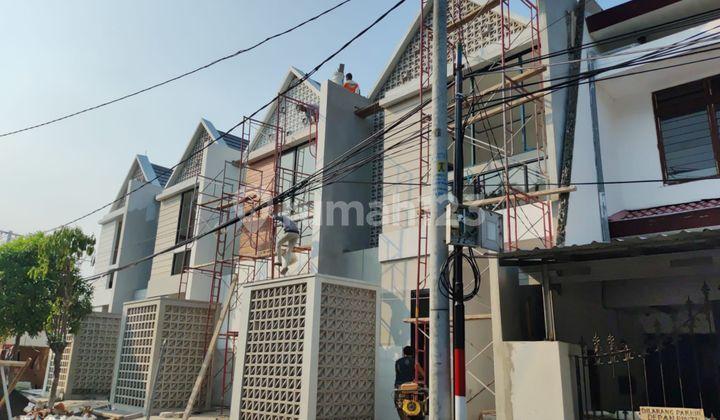 tampak depan baru gress rumah gading pantai