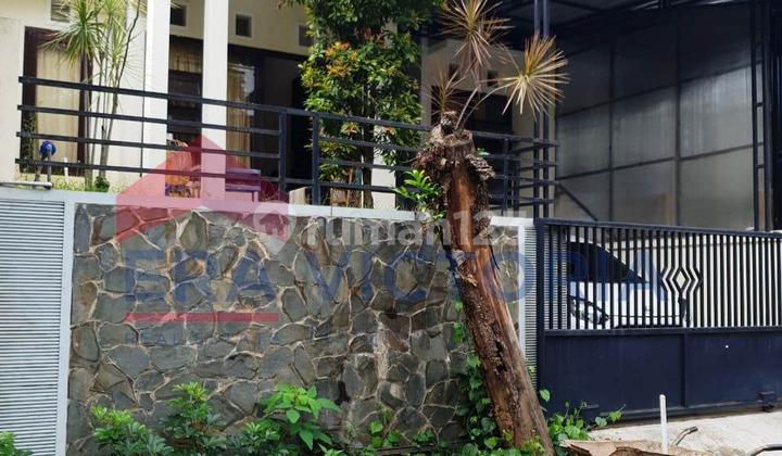 tampak depan rumah minimalis di metro residence