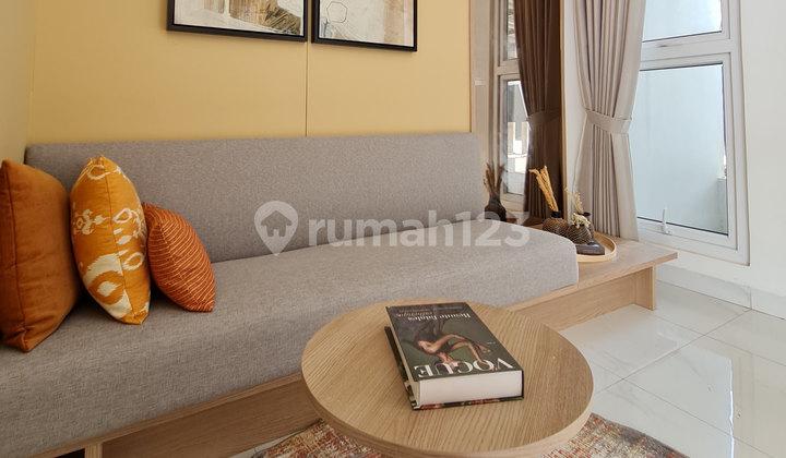 ruang tamu rumah di vila bogor indah