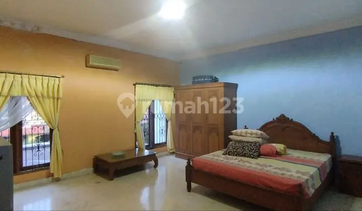 kamar tidur rumah di graha cinere 3,