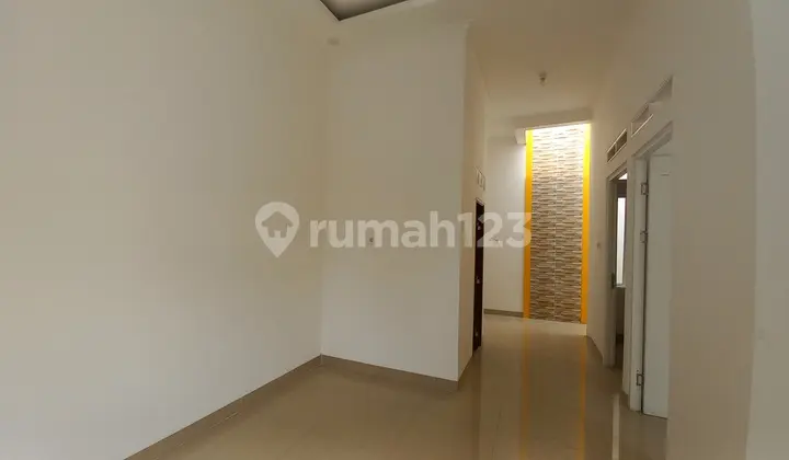 ruang tamu rumah minimalis siap huni murah