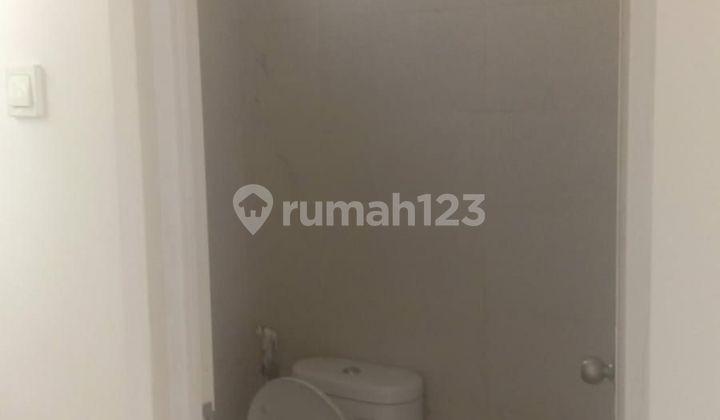 kamar mandi ruko baru hollywood boulevard kawasan