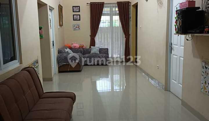 ruang tamu rumah dijual 1 lantai siap