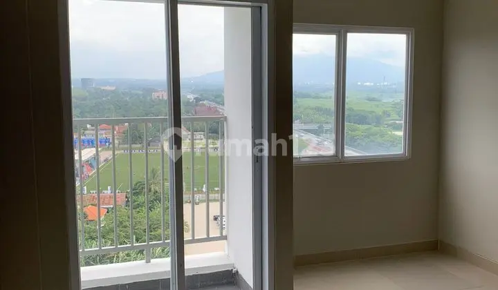kamar tidur apartement type studio, di royal