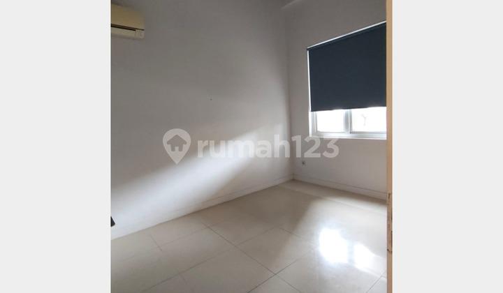 kamar tidur dijual rumah 2 lantai di