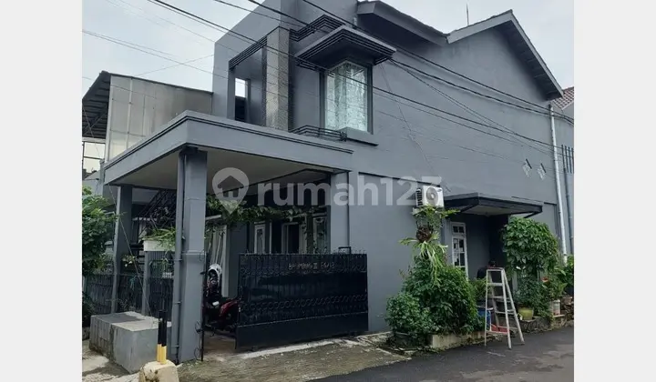 tampak depan dijual rumah di villa citra