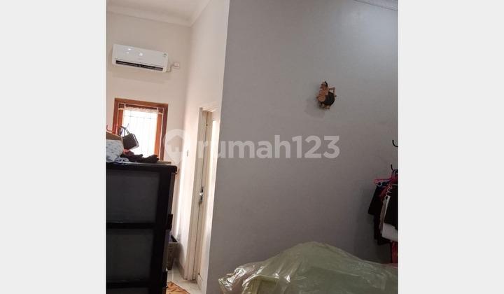 kamar tidur dijual rumah di komplek peruri