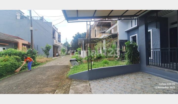 tampak depan dijual rumah di perumahan ciomas